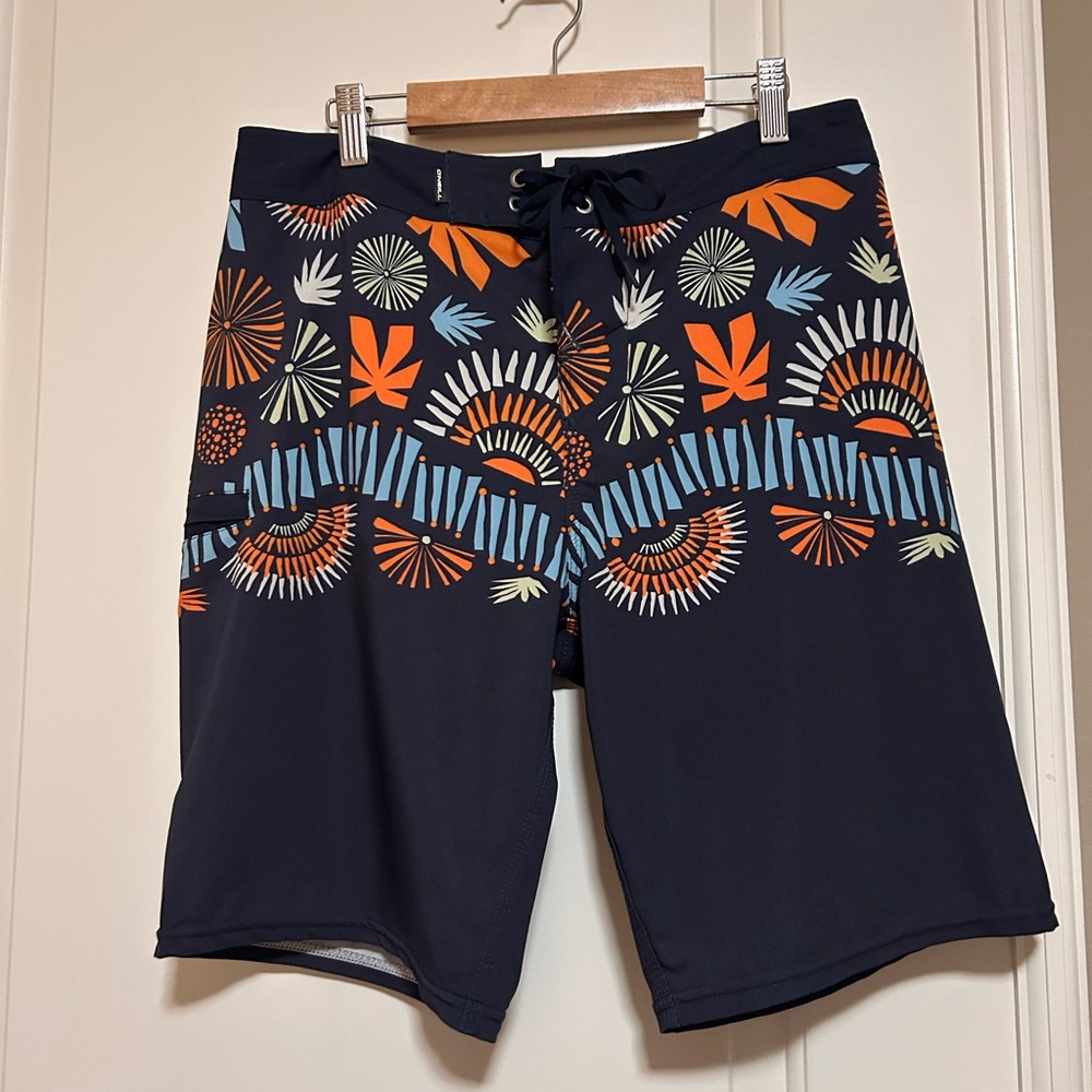 ☀️🌊 Like New ☀️🌊 O'Neill ☀️🌊 Blue & Orange Sunrise Patterned Board Shorts ☀️🌊
